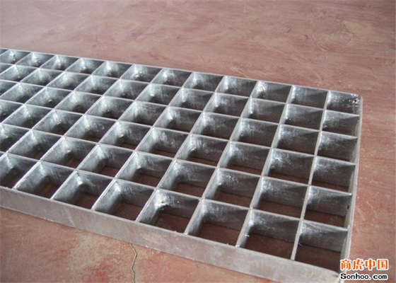 China A pressão travou a barra lisa de prata grating galvanizada metal de Electroforged fornecedor