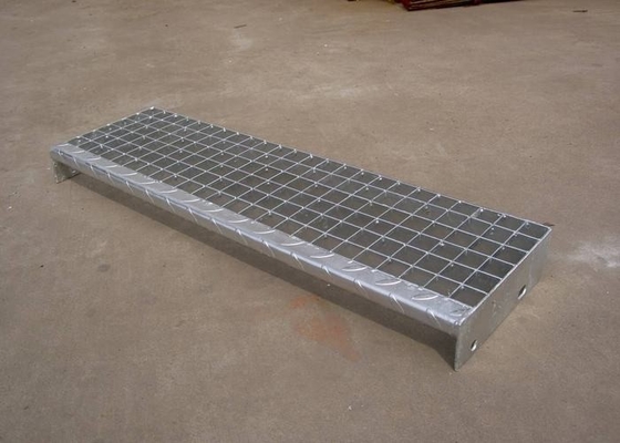 China Etapas de aço galvanizadas forma contratantes, vário tipo etapas da escada do metal fornecedor