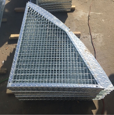 China Anti deslizamento exterior Grating galvanizado da barra, revestimento da grade do metal de 30 * de 3mm fornecedor