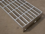 Passos de escada T4 de aço galvanizados T5 com a placa quadriculado para o assoalho da indústria