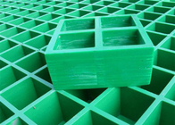 China Grating moldado plataforma da fibra de vidro, revestimento da grelha da fibra de vidro do furo quadrado fábrica