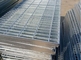 Anti deslizamento exterior Grating galvanizado da barra, revestimento da grade do metal de 30 * de 3mm fornecedor
