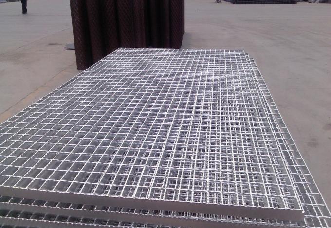 Round Bar Galvanized Serrated Grating 