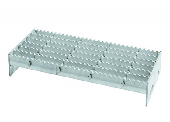 China Amostra grátis de aço galvanizada tamanho personalizada ISO9001 dos passos de escada fornecedor