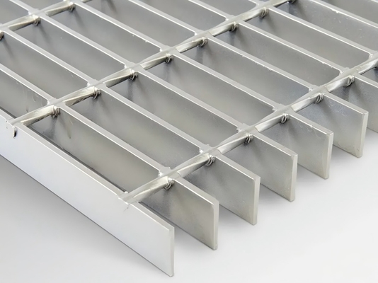 China Fábrica Galvanizado Q235/Q345/SS304 Material Dreno Barras de aço inoxidável