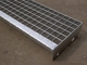Passos de escada T4 de aço galvanizados T5 com a placa quadriculado para o assoalho da indústria fornecedor