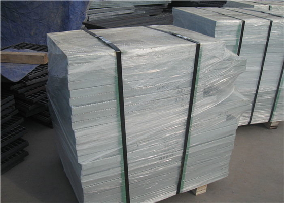 Deslizamento galvanizado Grating do assoalho grating de aço da malha da passagem de ASTM A6 anti