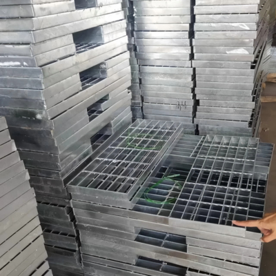 Degraus de escada de grade de aço estável galvanizados a quente