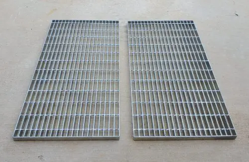 A325 Barras de solda de aço carbono de alta qualidade Grelha de metal HDG Antiderrapante Grelha de aço padrão internacional para plataforma de aço / painel de malha de calçada / piso