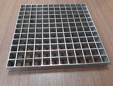 Hot-DIP Galvanized Stainless Steel Grating for High Load-Bearing and Corrosion Resistant Outdoor Walkways