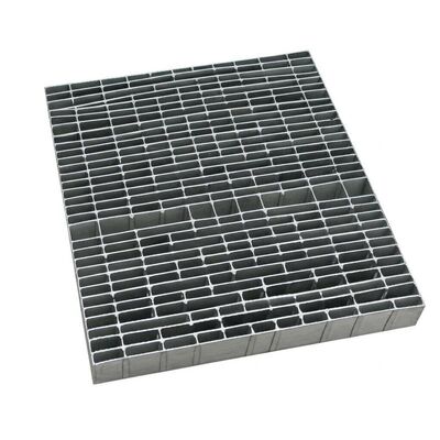 Hot Dipped Galvanized Heavy Duty Steel Grating Corrosion Resistant Drain Grate for Sewers and Driveways
