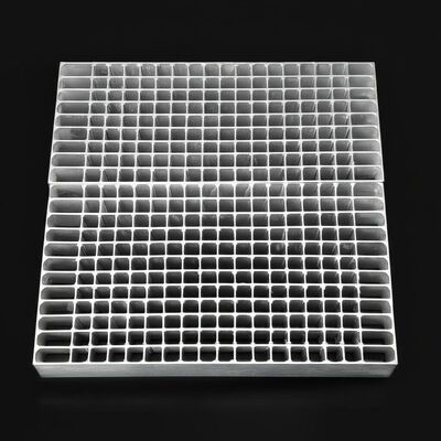 Grelhas de aço galvanizado pesado com revestimento durável para entradas e esgotos