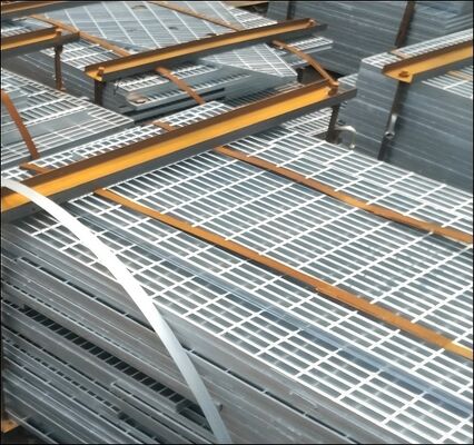 Grelhas de aço galvanizado DIP a quente com estilo serrado e barra simples para plataformas industriais