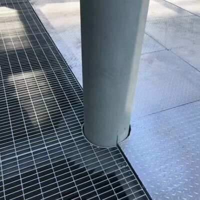 Grelhas de aço galvanizado a quente para plataforma de passagem industrial com alta resistência