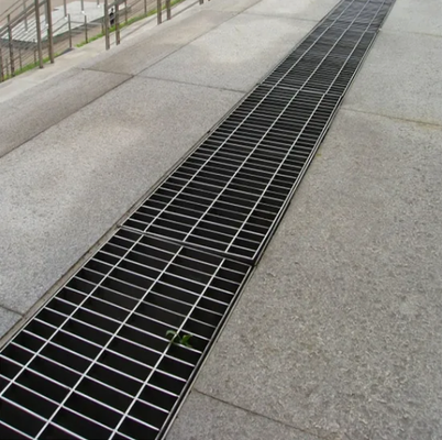 Painéis de grades de barras de aço galvanizadas de alta resistência e galvanizados a quente para passarela de piso