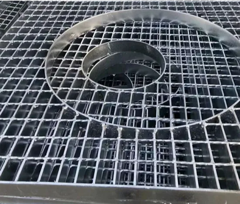 Grelhas de aço inoxidável galvanizadas a quente com tamanhos personalizáveis para aplicações industriais