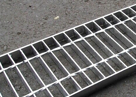 Superfície galvanizada de aço do mergulho quente da tampa do dreno do Grating do concreto 30 x 3