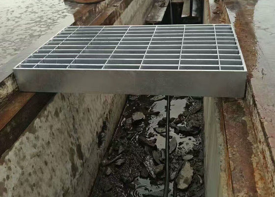 Barra resistente galvanizada mergulhada quente que raspa a barra de carregamento de 70mm x de 6mm