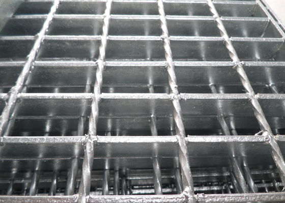 8mm x 8mm torceu o Grating expandido grating de aço resistente do metal da carga pesada da barra