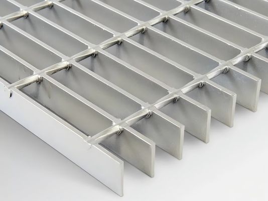 China Fábrica Galvanizado Q235/Q345/SS304 Material Dreno Barras de aço inoxidável