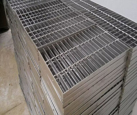 Grelha de aço galvanizado a quente de 32X5mm personalizada para uso externo