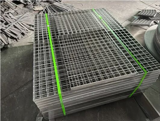 Grelhas de aço galvanizado pesado para canais de drenagem industriais e aplicações marítimas