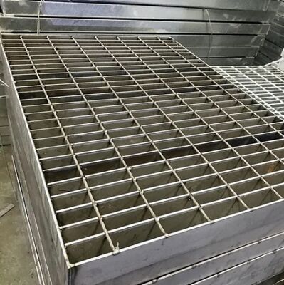 Grelhas de aço galvanizadas serrilhadas de 32x5 mm para calçadas e entradas de alta resistência